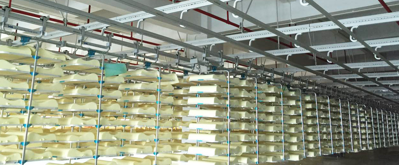 Intelligent trolley warehouse
